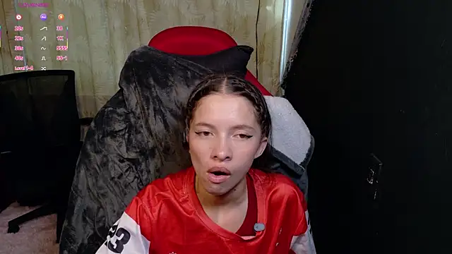 sweetdam12 online show from December 15, 8:24 pm