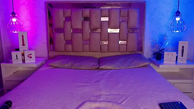 GigiVolkova online show from January 4, 1:21 am