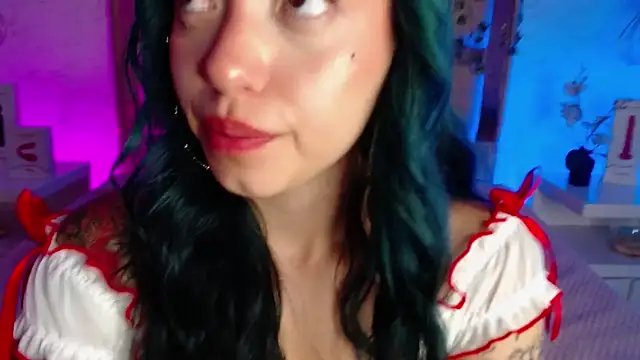 GigiVolkova online show from March 8, 11:49 pm