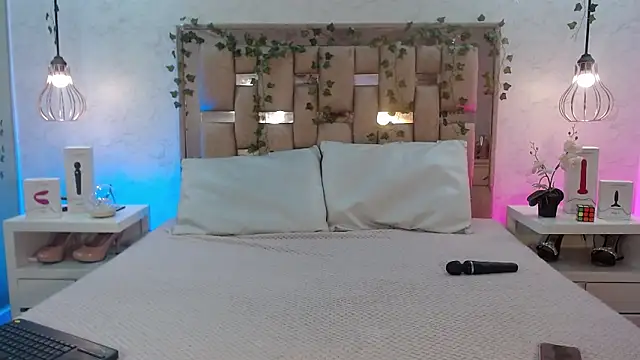 GigiVolkova online show from November 28, 2:14 am