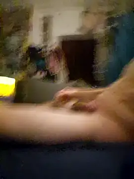 Snapshot of LillyAn123 chatting on January 18, 6:06 am LillyAn123 online show from January 18, 6:06 am