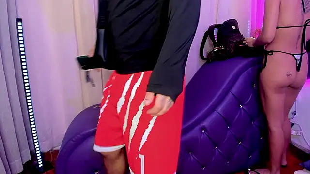 Yourslust  online show from March 3, 8:04 pm