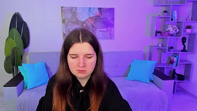 BonneyLove online show from November 13, 7:13 pm