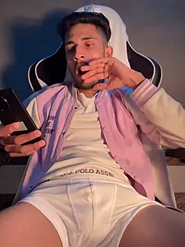 AjaxStar online show from February 7, 1:04 pm