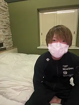 onimakura online show from March 3, 12:00 pm