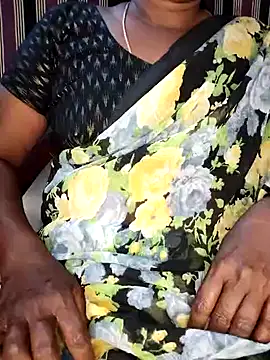 Indiandolly23 online show from March 5, 5:50 pm