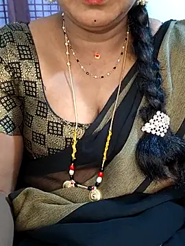 Indiandolly23 online show from March 28, 5:29 am