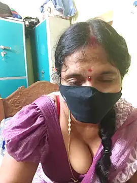 hotladyIndian1 online show from December 9, 7:17 am