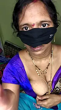 hotladyIndian1 online show from December 19, 3:52 pm