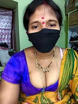hotladyIndian1 online show from December 21, 10:06 am