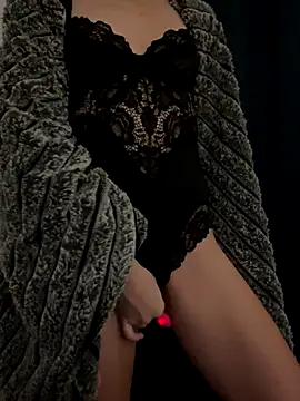 vilaineblonde online show from November 9, 4:22 am