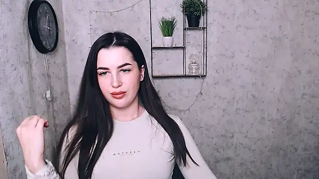 DivaKaily  online show from December 9, 8:44 am