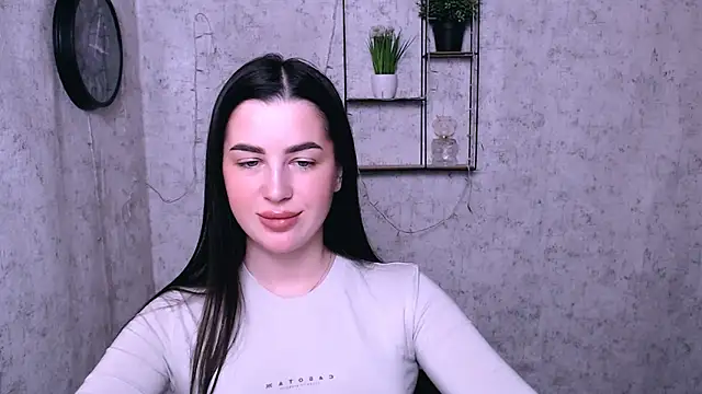 DivaKaily  online show from February 5, 6:13 am