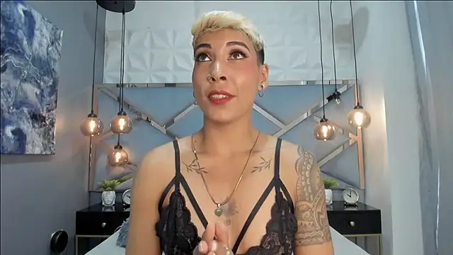 Snapshot of MiaMorgan_ chatting on January 15, 3:07 pm MiaMorgan online show from January 15, 3:07 pm