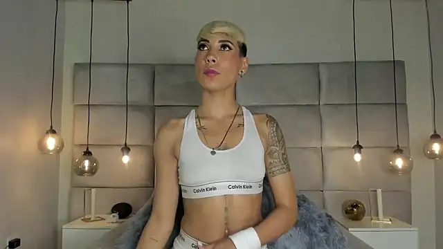 Snapshot of MiaMorgan_ chatting on January 18, 7:26 pm MiaMorgan online show from January 18, 7:26 pm