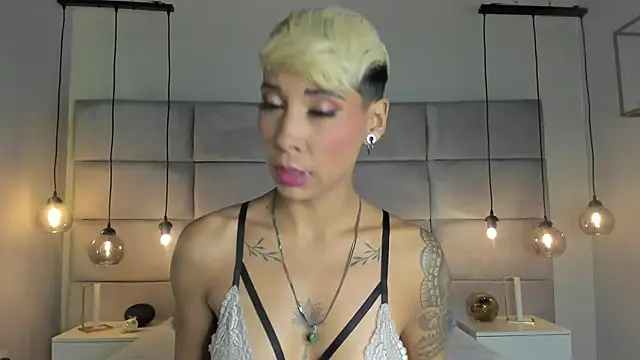 Snapshot of MiaMorgan_ chatting on January 30, 12:06 pm MiaMorgan online show from January 30, 12:06 pm