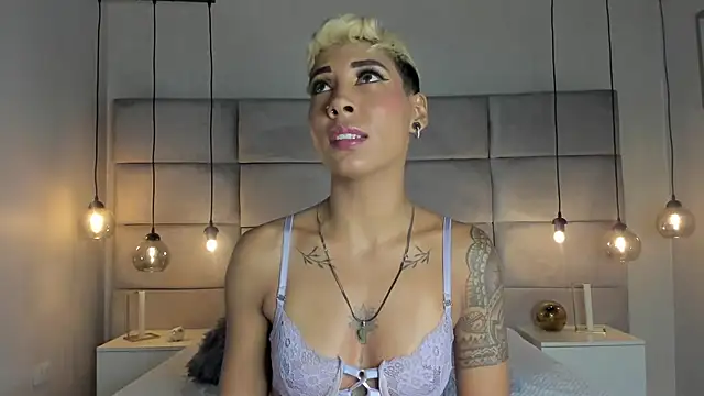 Snapshot of MiaMorgan_ chatting on January 31, 12:07 pm MiaMorgan online show from January 31, 12:07 pm