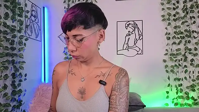 MiaMorgan  online show from July 25, 2:03 pm