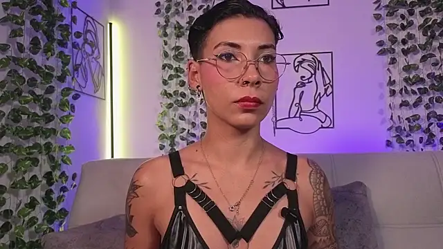 MiaMorgan  online show from August 4, 11:46 am