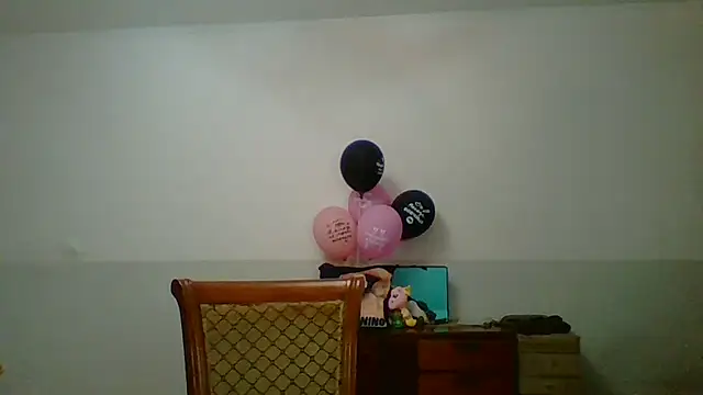 Snapshot of MiaStika chatting on September 16, 3:57 pm MiaStika online show from September 16, 3:57 pm