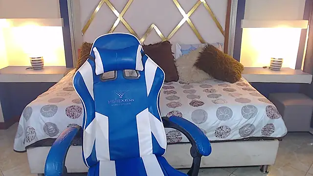 Perla prg online show from March 1, 4:44 pm