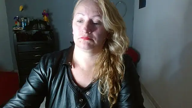 emperabigbootybigass online show from January 22, 1:21 pm