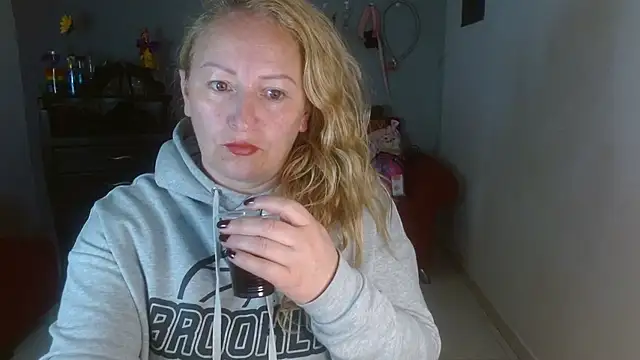 emperabigbootybigass online show from January 24, 12:20 pm