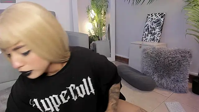 Snapshot of Manu_Velez chatting on January 24, 5:21 pm Manu Velez online show from January 24, 5:21 pm