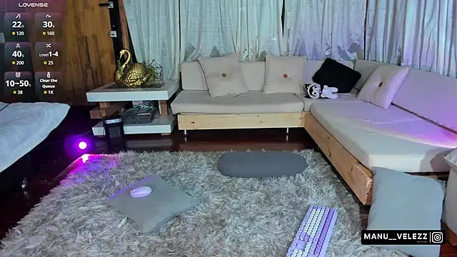 Snapshot of Manu_Velez chatting on September 12, 5:40 am Manu Velez online show from September 12, 5:40 am