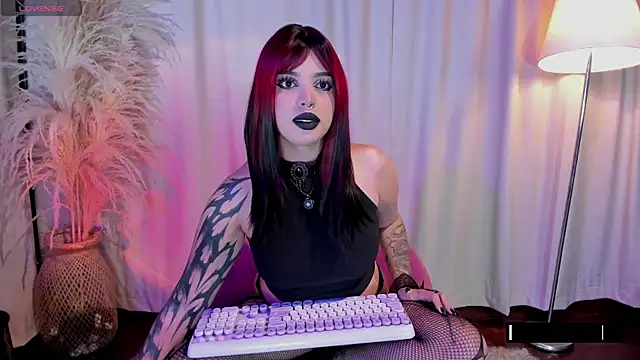 Snapshot of Manu_Velez chatting on March 11, 7:03 am Manu Velez online show from March 11, 7:03 am