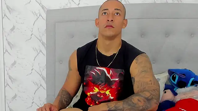 luigiferrara online show from October 19, 4:40 pm