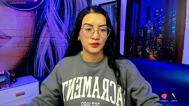 Violetaa diazz online show from January 3, 9:05 pm
