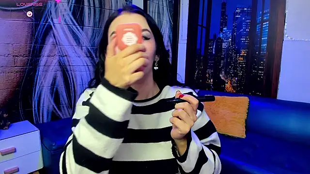 Violetaa diazz online show from February 14, 9:10 pm