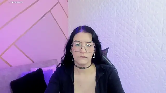 Violetaa diazz online show from February 11, 9:20 pm