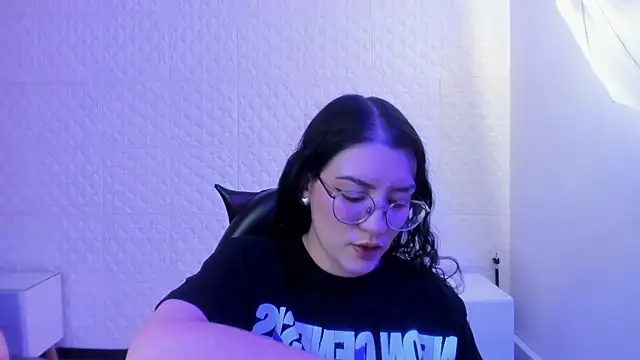 Violetaa diazz online show from July 1, 8:41 pm