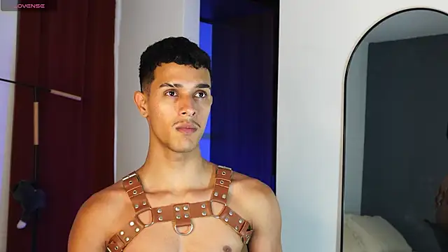 Snapshot of Busterspinter chatting on February 22, 10:08 pm Busterspinter online show from February 22, 10:08 pm