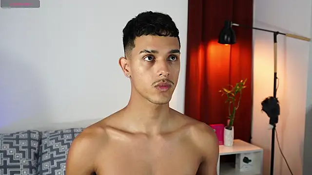 Snapshot of Busterspinter chatting on February 26, 10:53 pm Busterspinter online show from February 26, 10:53 pm