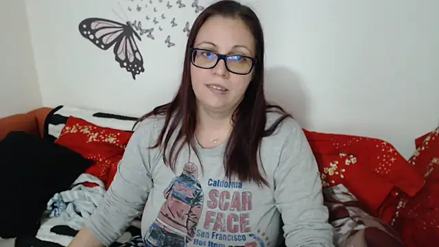 LadyHellene online show from February 5, 8:35 pm