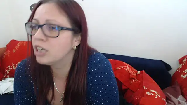 LadyHellene online show from March 12, 2:45 pm