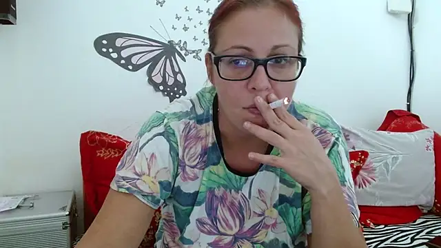 LadyHellene online show from October 8, 8:45 am