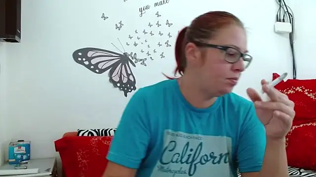 LadyHellene online show from October 18, 6:37 am