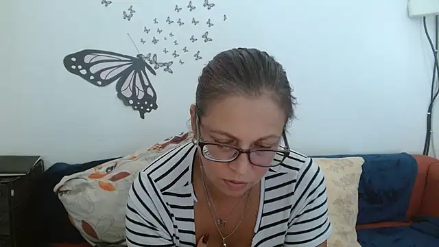 LadyHellene online show from July 16, 4:40 am