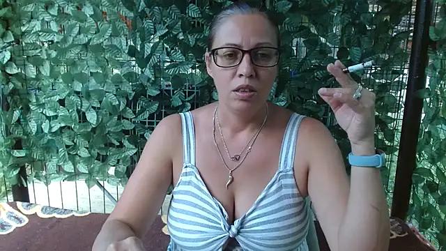 LadyHellene online show from July 18, 1:59 pm