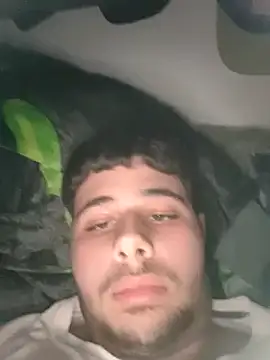 Snapshot of TuBBpollon chatting on January 5, 12:09 am TuBBpollon online show from January 5, 12:09 am