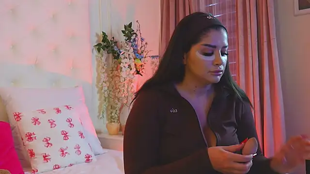 Snapshot of Amberseyes chatting on March 25, 5:24 am Amberseyes online show from March 25, 5:24 am