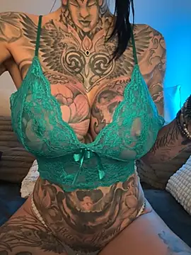 MeganWitch online show from June 5, 8:58 pm