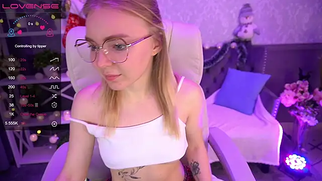 EmilySunshineS online show from December 25, 4:12 am