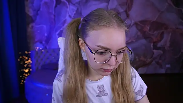 EmilySunshineS online show from October 20, 6:58 am