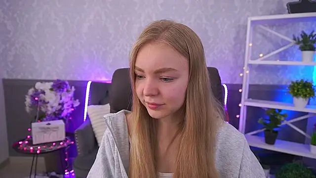 EmilySunshineS online show from November 19, 8:03 am