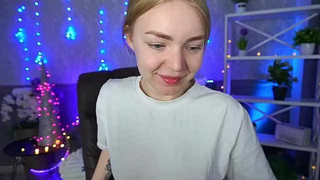 EmilySunshineS online show from January 7, 7:11 am